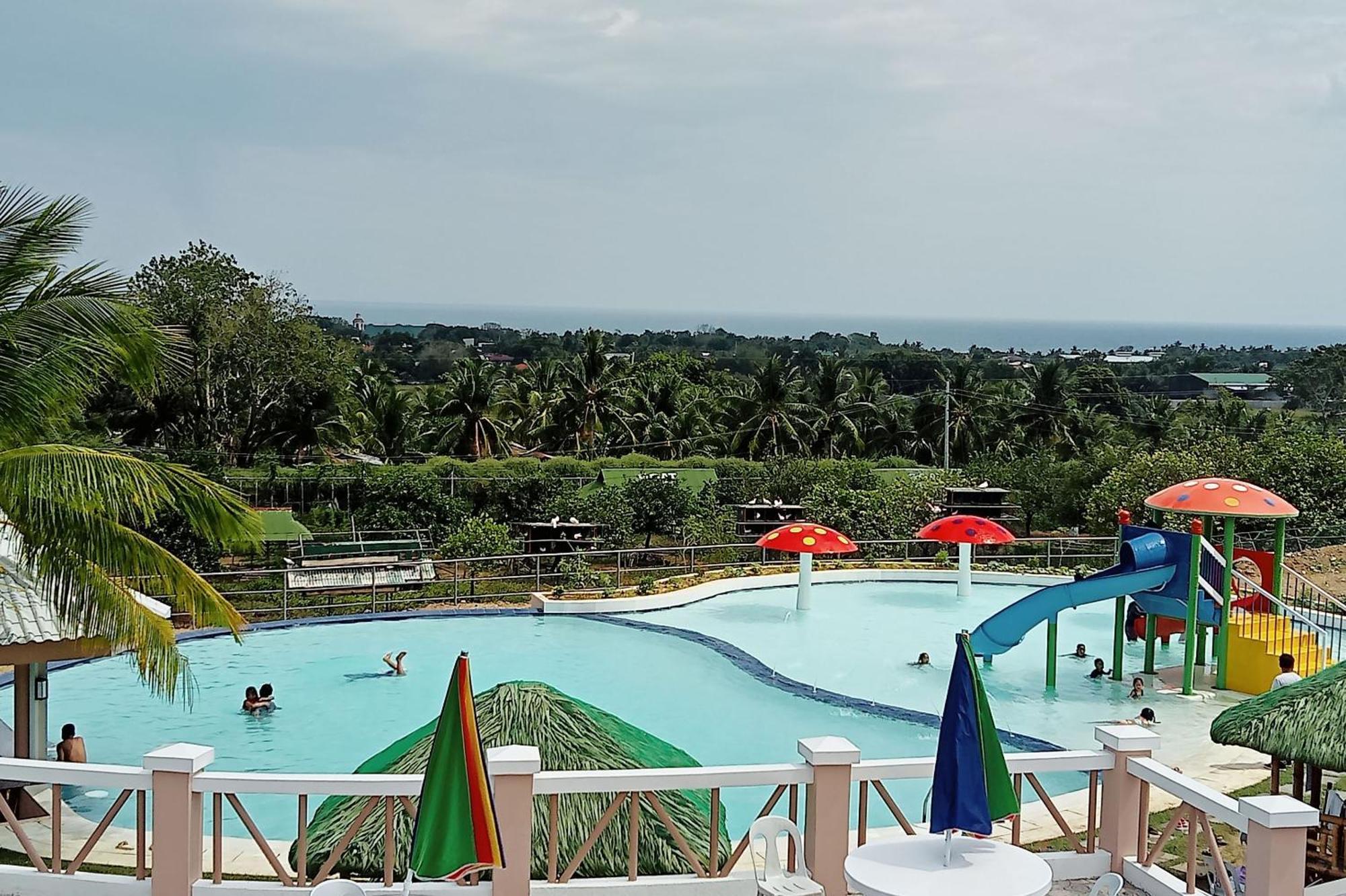 Garin Farm Pilgrimage Resort Powered By Cocotel San Joaquin Kültér fotó